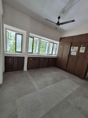 Room in 4 BHK Villa at Bharat Tirth CHS, Chembur – for Rent