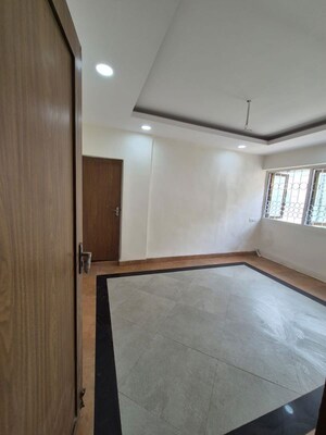 Room in 4 BHK Villa at Bharat Tirth CHS, Chembur – for Rent