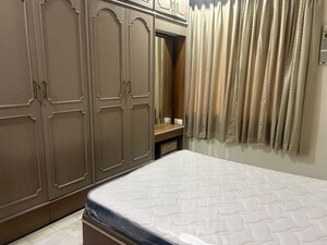 Room in 5 BHK Villa at Jolly Land CHS, Chembur – for Rent