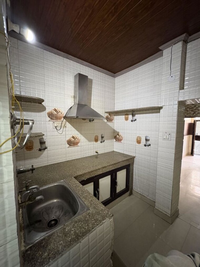 Kitchen, sector 23 2 Bedroom 1200 Sq.Ft. Builder Floor In Sector 23 Gurgaon 10719028