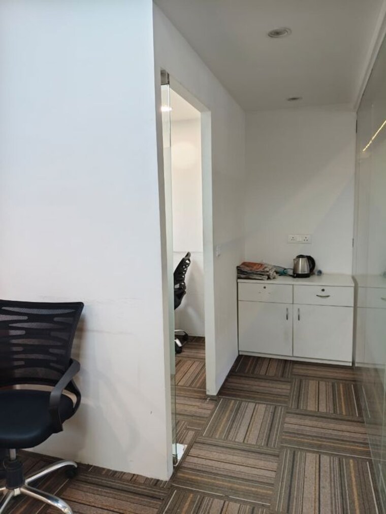 Team Area, sector 6 Commercial Office Space 500 Sq.Ft. In Sector 6 Noida 10719010