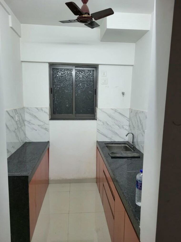 Kitchen, uk-iridium 1 Bedroom 410 Sq.Ft. Apartment In Kandivali East Mumbai 10719032