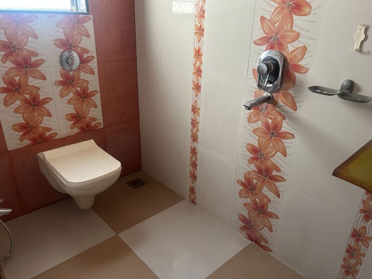 Bathroom, jolly-land-chs 4 Bedroom 2800 Sq.Ft. Villa In Chembur Mumbai 10718863