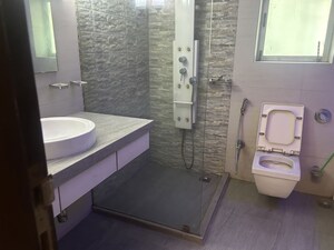 Bathroom in 4 BHK Villa at Jolly Land CHS, Chembur – for Rent