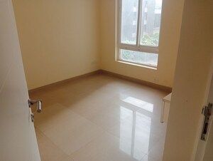 Room in 2 BHK Apartment at Emaar Emerald Estate, Sector 65 – for Rent