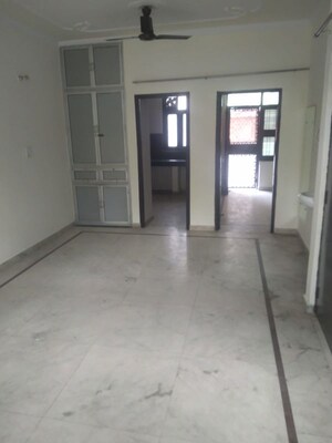 1 RK Builder Floor For Rent in Sector 50