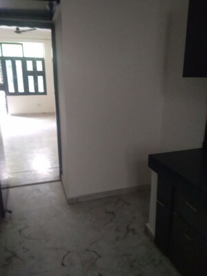 Room in 1 RK Builder Floor at Sector 50 – for Rent