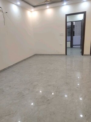 3 BHK Builder Floor For Rent in Sector 21