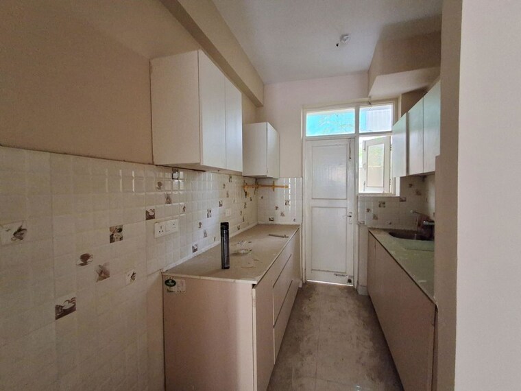 Kitchen, sector 21 3 Bedroom 1550 Sq.Ft. Builder Floor In Sector 21 Gurgaon 10719109