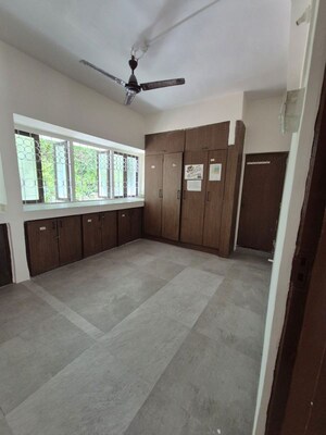 Room in 4 BHK Villa at Bharat Tirth CHS, Chembur – for Rent