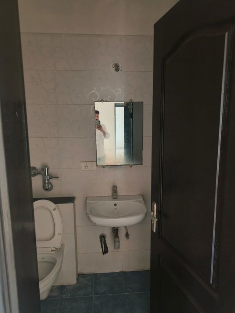Bathroom, nyati-ethos 3 Bedroom 1358 Sq.Ft. Apartment In Undri Pune 10719125