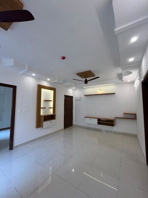 Room in 2 BHK Apartment at Prestige Finsbury Park Hyde, Bagaluru – for Rent