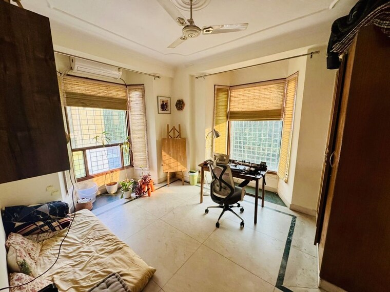Living Room, ss-the-palladians 3 Bedroom 1500 Sq.Ft. Apartment In Sector 47 Gurgaon 10719130