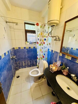 Team Area in 3 BHK Apartment at SS The Palladians, Sector 47 – for Rent