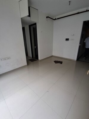 Room in 1 BHK Apartment at Shapoorji Pallonji Joyville, Virar West – for Rent