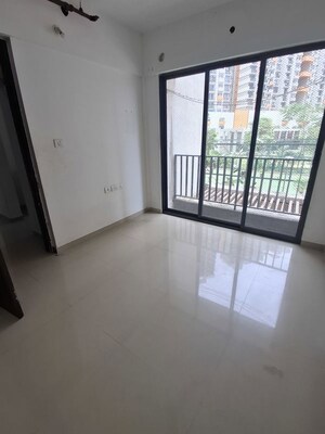 1 BHK Apartment For Rent in Shapoorji Pallonji Joyville, Virar West