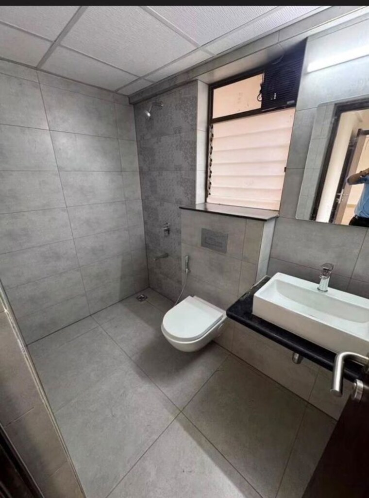 Bathroom, andheri east 2 Bedroom 500 Sq.Ft. Apartment In Andheri East Mumbai 10719136