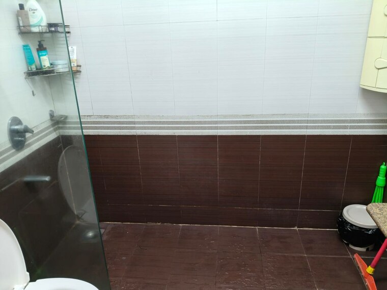 Bathroom, yarrow-yucca-vinca 3 Bedroom 1444 Sq.Ft. Apartment In Chandivali Mumbai 10719134