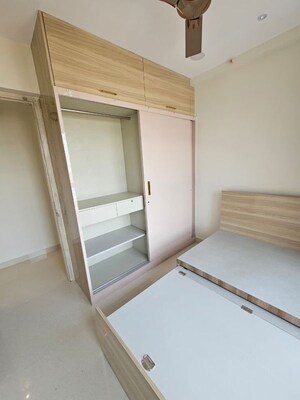 Room in 2 BHK Apartment at Leo Eminence, Bandra East – for Rent