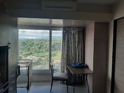 2 BHK +Apartment For Rent in Group Seven Rushi Heights