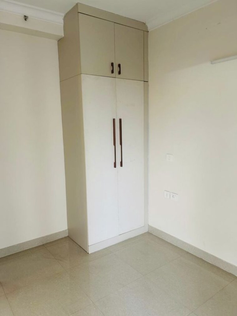 Room, bptp-park-prime 3.5 Bedroom 1938 Sq.Ft. Apartment In Sector 66 Gurgaon 10719160