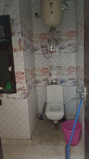 Bathroom in 2 BHK Builder Floor at Old Rajinder Nagar – for Rent