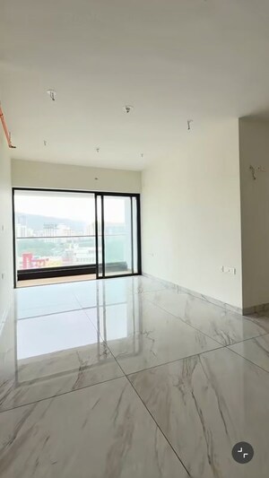 Room in 3 BHK Apartment at Raymond The Address, Pokhran Road No Two – for Rent