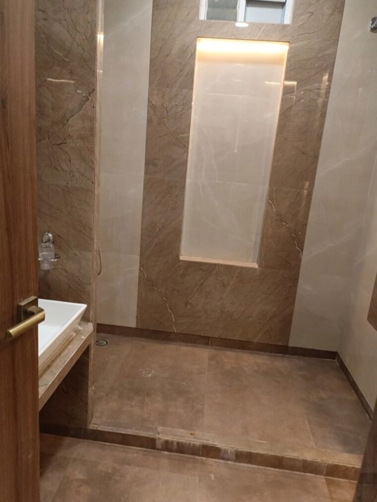 Bathroom, kakatiya-hills 4 Bedroom 4500 Sq.Ft. Builder Floor In Jubilee Hills Hyderabad 10719162