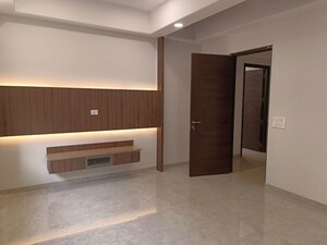 Room in 4 BHK Builder Floor at Kakatiya Hills, Jubilee Hills – for Rent