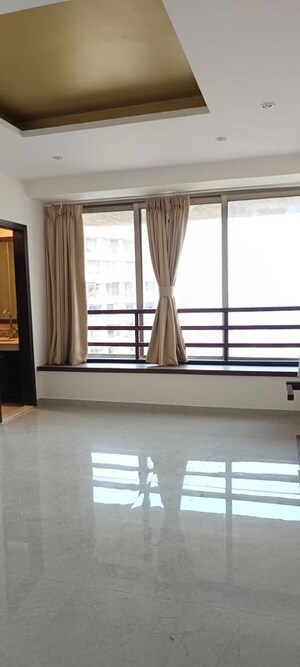 Master Bedroom in 4 BHK Apartment at Oberoi Springs, Andheri West – for Rent