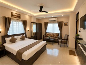 6+ BHK Villa For Rent in Airport Residency, Birati