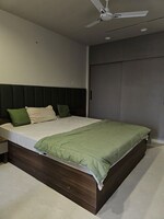 5 BHK +  4500 Sq.Ft. Builder Floor in Auram Floor