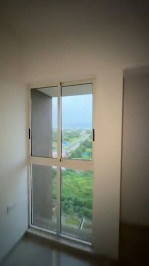 Room in 2 BHK Apartment at Lodha Upper Thane Sereno A1, Anjur – for Sale