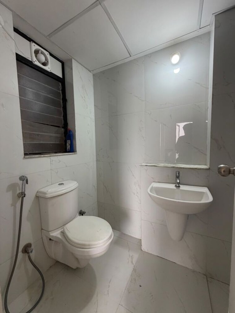 Bathroom, runwal-gardens 1.5 Bedroom 534 Sq.Ft. Apartment In Dombivli East Thane 10719239