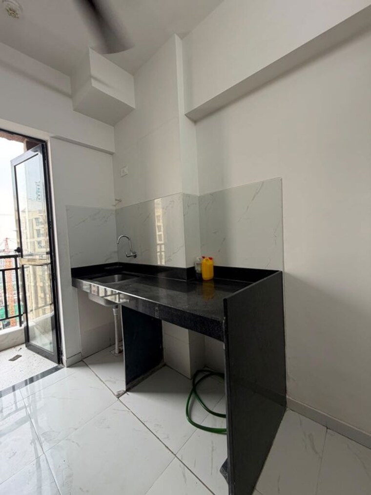 Kitchen, runwal-gardens 1.5 Bedroom 534 Sq.Ft. Apartment In Dombivli East Thane 10719239