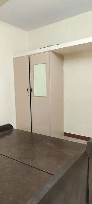 Bedroom in 2 BHK Builder Floor at Jeevan Bima Nagar – for Rent