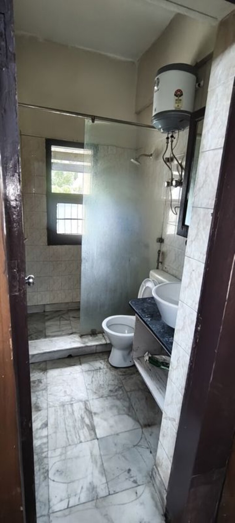Bathroom, omaxe-designer-villas-mayfield-garden 3 Bedroom 2200 Sq.Ft. Builder Floor In Sector 51 Gurgaon 10719257