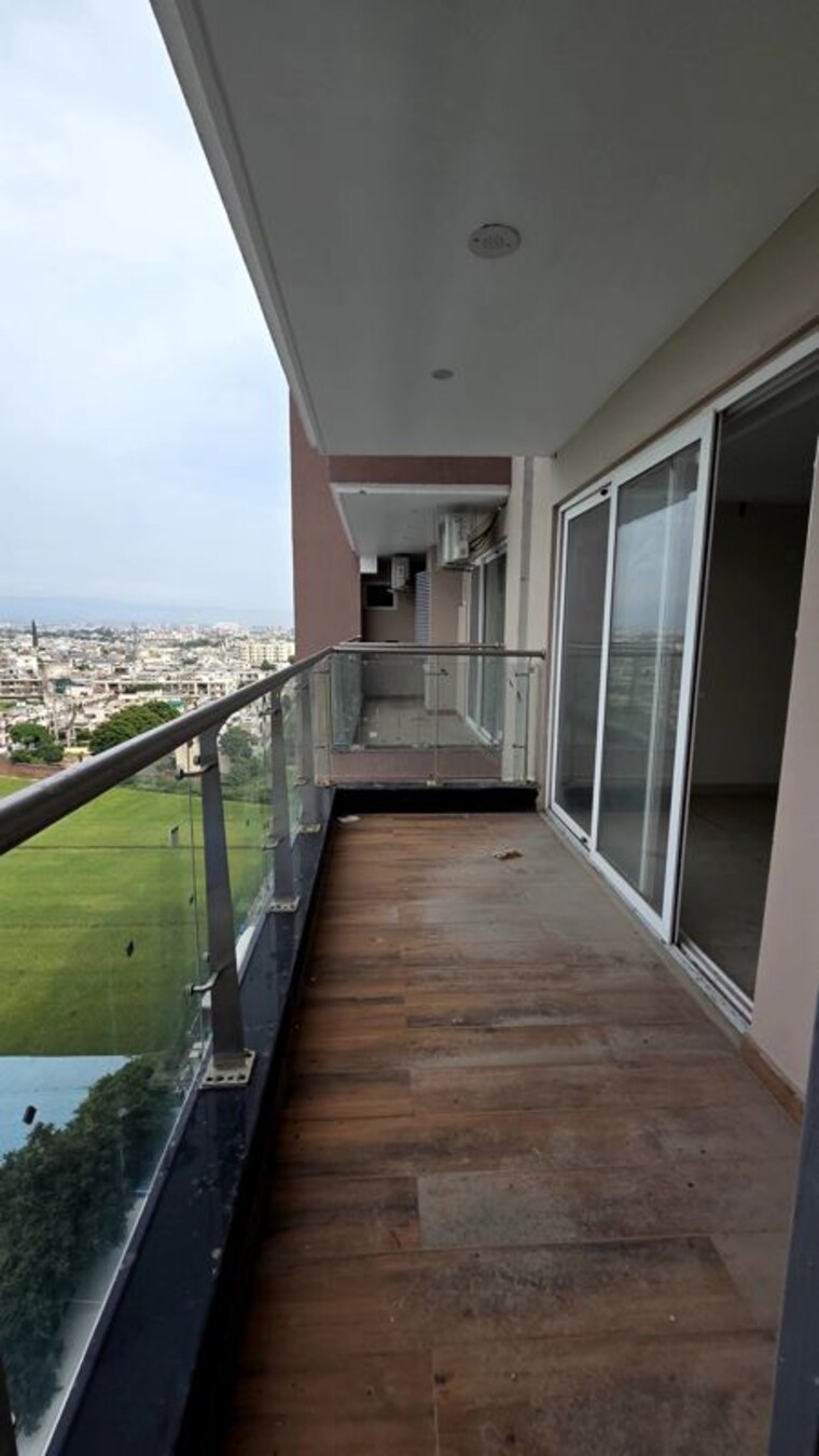 Balcony, the-ananta-aspire 3 Bedroom 1843 Sq.Ft. Apartment In Utrathiya Zirakpur 10719285