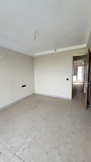 Room in 3 BHK Apartment at The Ananta Aspire, Utrathiya – for Rent