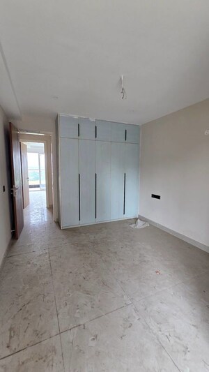 Room in 3 BHK Apartment at The Ananta Aspire, Utrathiya – for Rent