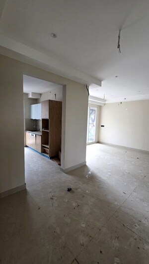 Room in 3 BHK Apartment at The Ananta Aspire, Utrathiya – for Rent