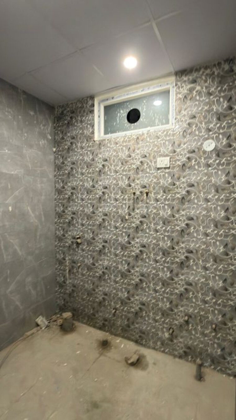 Bathroom, ultima-107 3 Bedroom 1800 Sq.Ft. Builder Floor In Sector 104 Noida 10719300