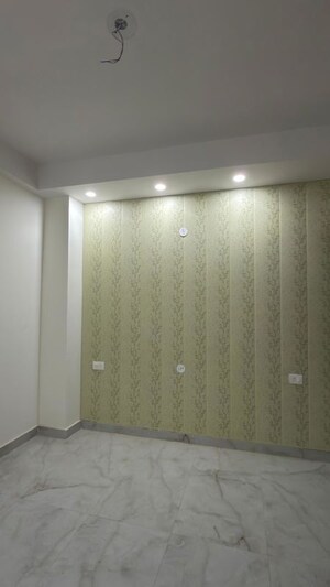 Bedroom in 3 BHK Builder Floor at Ultima 107, Sector 104 – for Sale