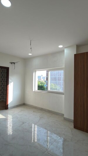 Room in 3 BHK Builder Floor at Ultima 107, Sector 104 – for Sale
