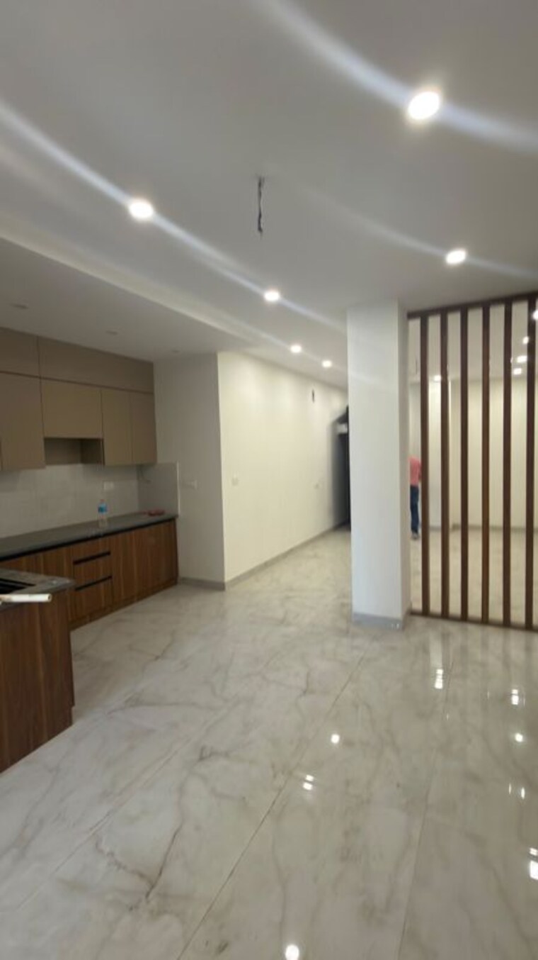 Room, ultima-107 3 Bedroom 1800 Sq.Ft. Builder Floor In Sector 104 Noida 10719300