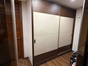  5 BHK Builder Floor at Unitech South City II, Sector 50 – for Rent