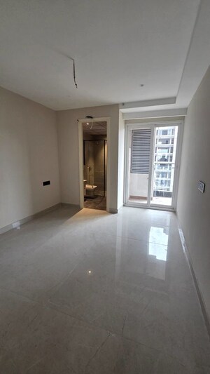 Room in 3 BHK Apartment at The Ananta Aspire, Utrathiya – for Sale
