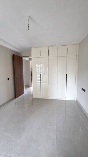 Room in 3 BHK Apartment at The Ananta Aspire, Utrathiya – for Sale