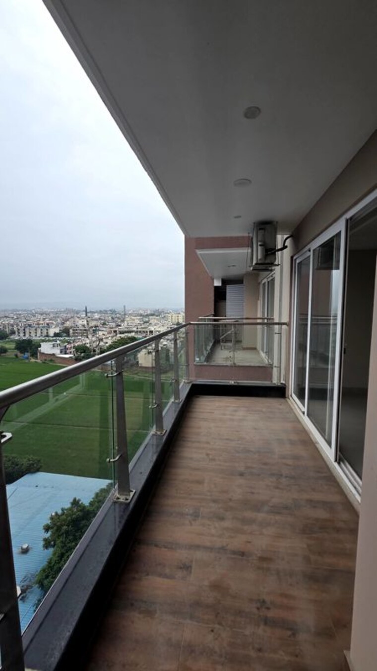 Balcony, the-ananta-aspire 3 Bedroom 1843 Sq.Ft. Apartment In Utrathiya Zirakpur 10719316