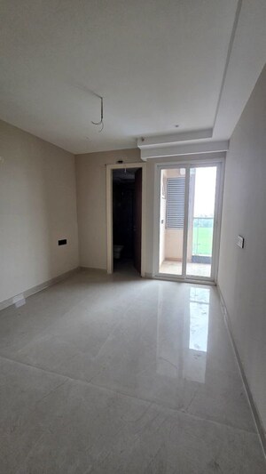 Room in 3 BHK Apartment at The Ananta Aspire, Utrathiya – for Sale